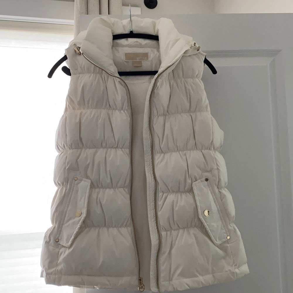 Michael Kors puffer vest. Size M. Worn once.